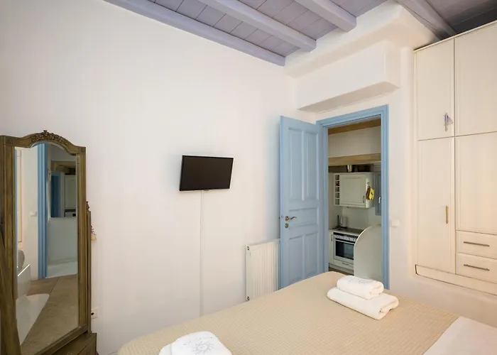 Blue Daisy House, Ornos, By Myconbay Mykonos بيت للعطل أورنوس