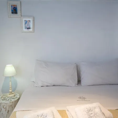 Semesterbostad Blue Daisy House, Ornos, By Myconbay Mykonos *