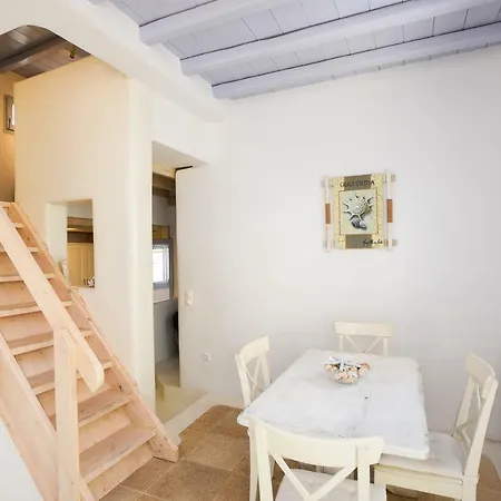 Semesterbostad Blue Daisy House, Ornos, By Myconbay Mykonos